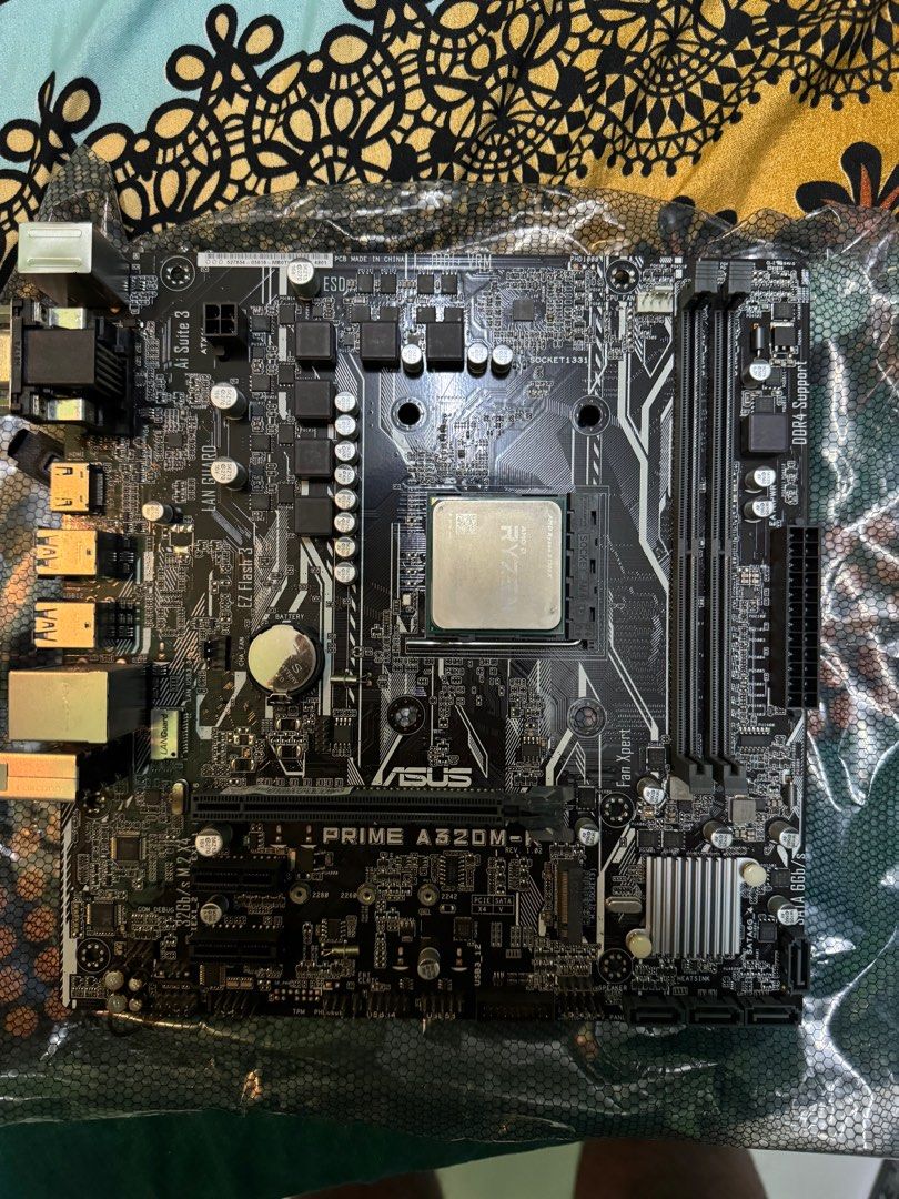 Motherboard AMD 3 1300X