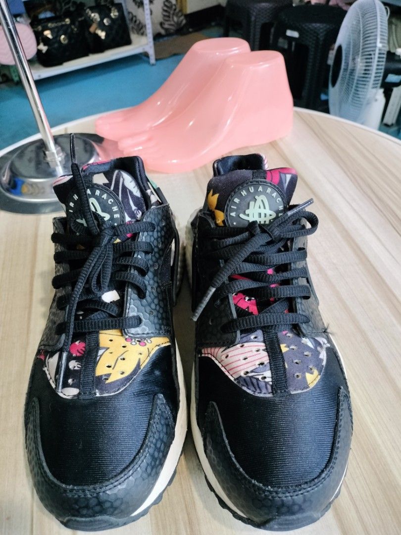 Air huarache aloha shop floral pack sneaker