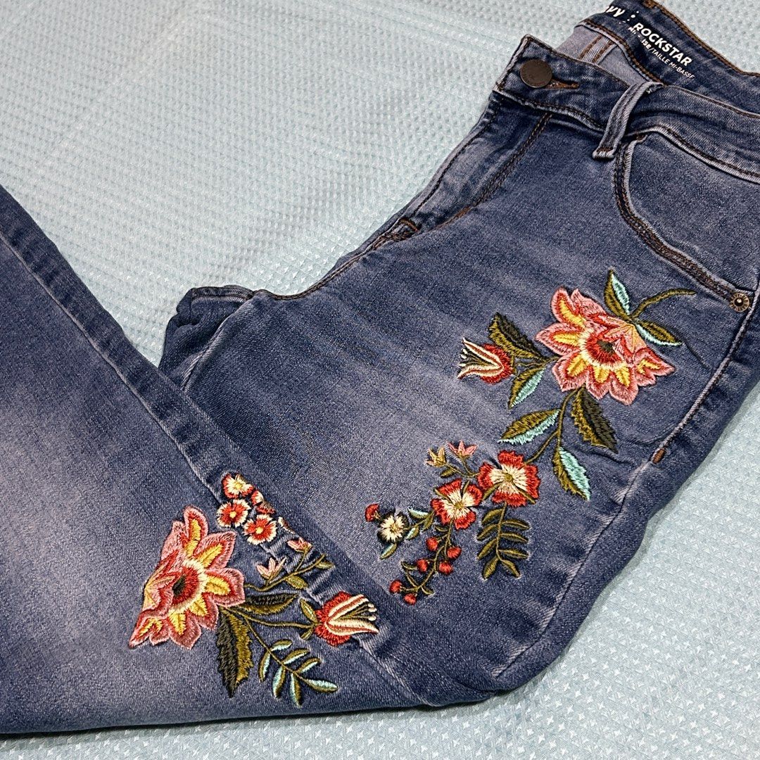 Old navy embroidered jeans deals