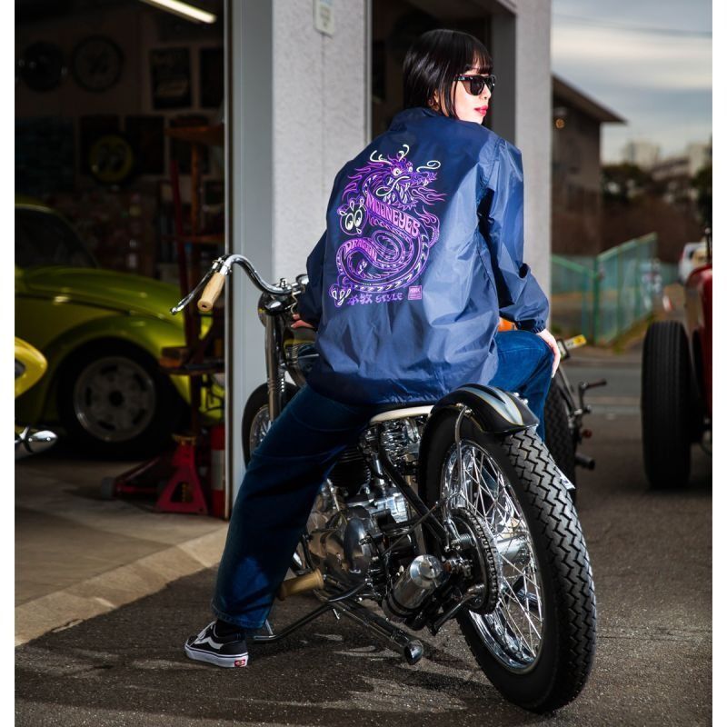 XXL 廃盤　MOONEYES ピンストライプ ドラゴン コーチジャケット XXL 廃盤MOONEYES ピンストライプ ドラゴン コーチジャケット