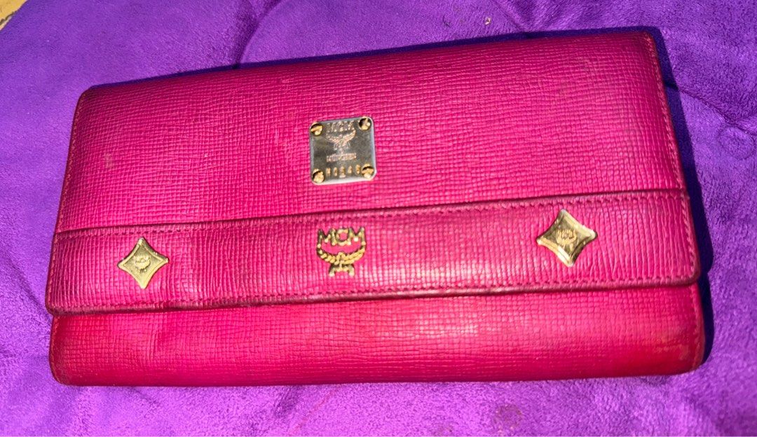 Original MCM trifold wallet (Category: Luxury Bags & Wallets) located in Oroquieta. Submitted by yenz.preloved (Listing ID 1286300371, Image 3). Description: Free SF nationwide.