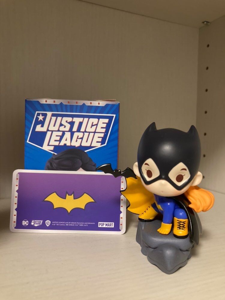 Pop Mart Batman Justice League (Category: Designer & Blind Box Toys) located in Quezon City. Submitted by albie79 (Listing ID 1286222904, Image 1). Description: with card, box and foil for sale only.