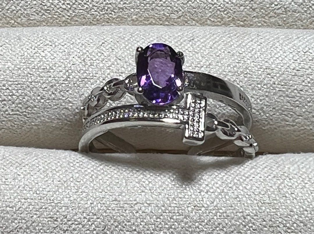 Purple crystal top ring