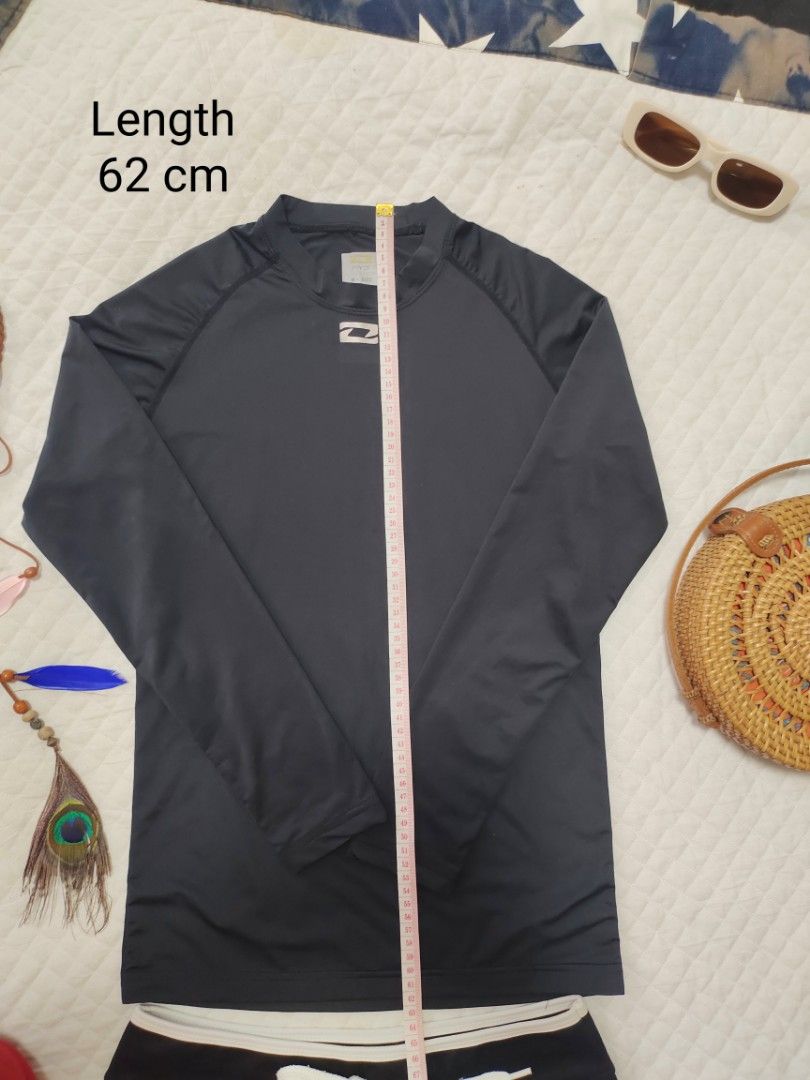 Rashguard black small (Category: Rash guard) located in Manila. Submitted by leideclutter (Listing ID 1286294838, Image 2). Description: One of my collection, used only once. black colour, Small size, very nice fit . RFS: Decluttering Mode of payment gcash SF c/o buyer LBC cash on pick up 95 php or flash express door to door delivery 150 php.