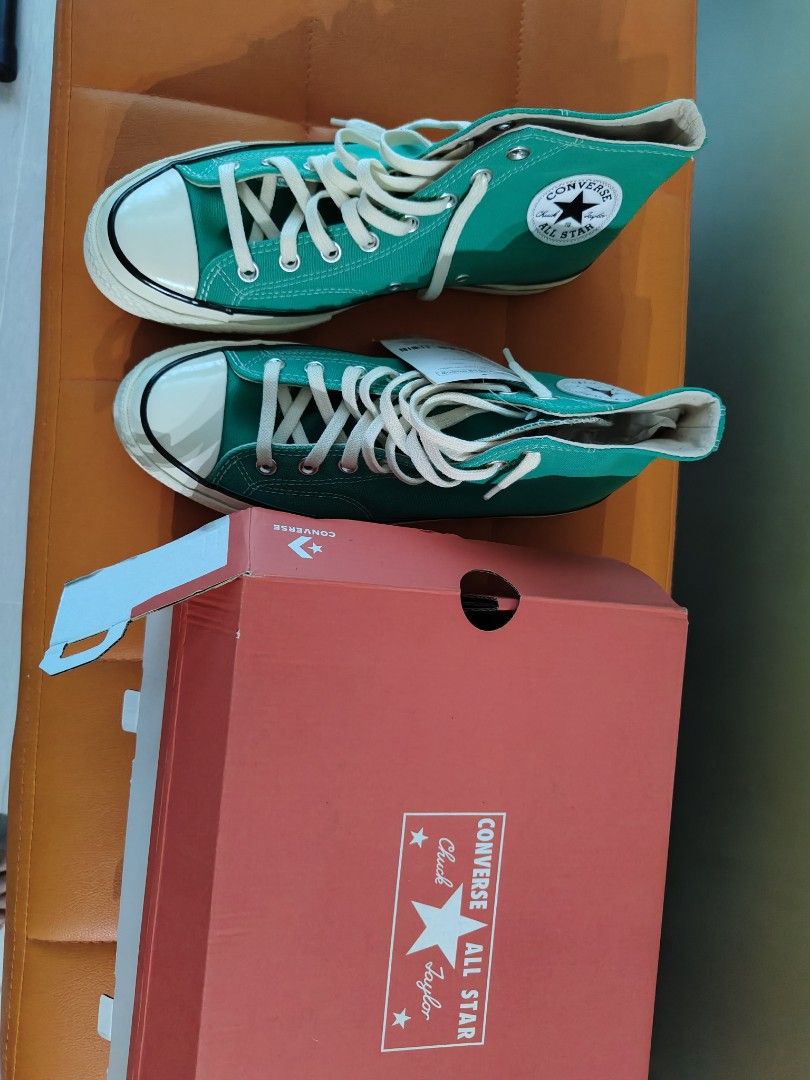 Mens green chuck taylors top