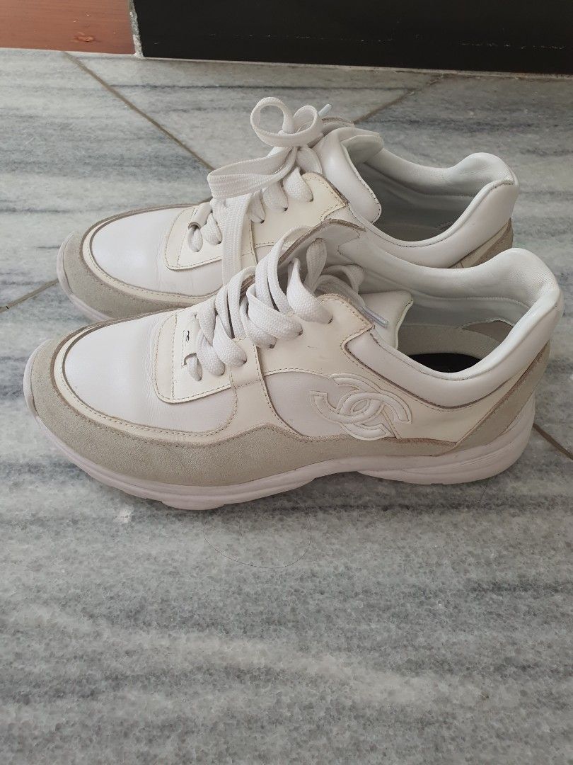 Chanel Triple White Sneaker Sale Chanel Sneaker, Fesyen Wanita