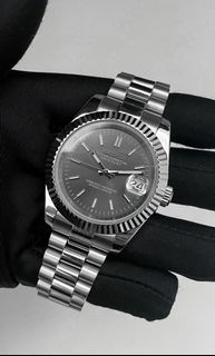 (Category: ) located in . Submitted by humblewatchmodder (Listing ID 1286326653, Image 1). Description: .