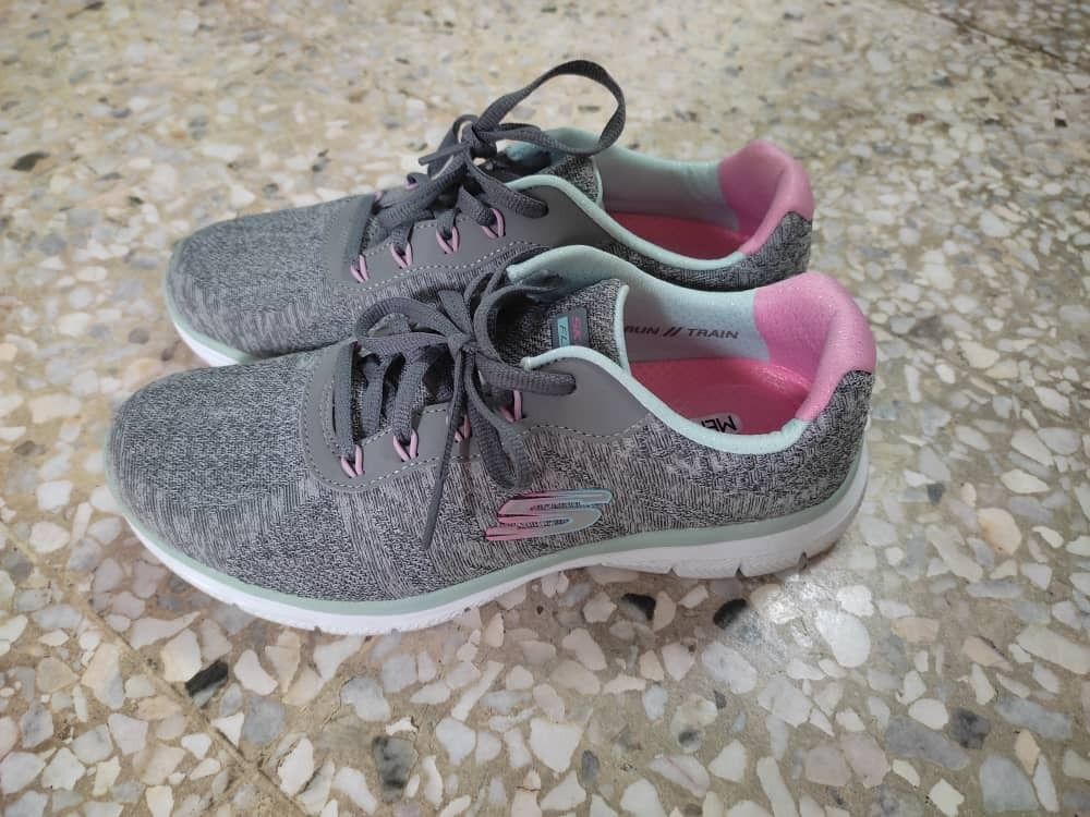 Chaussures skechers air new arrivals cooled memory foam