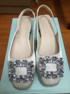 (Category: ) located in . Submitted by Stylistabella (Listing ID 1286275127, Image 1). Description: .