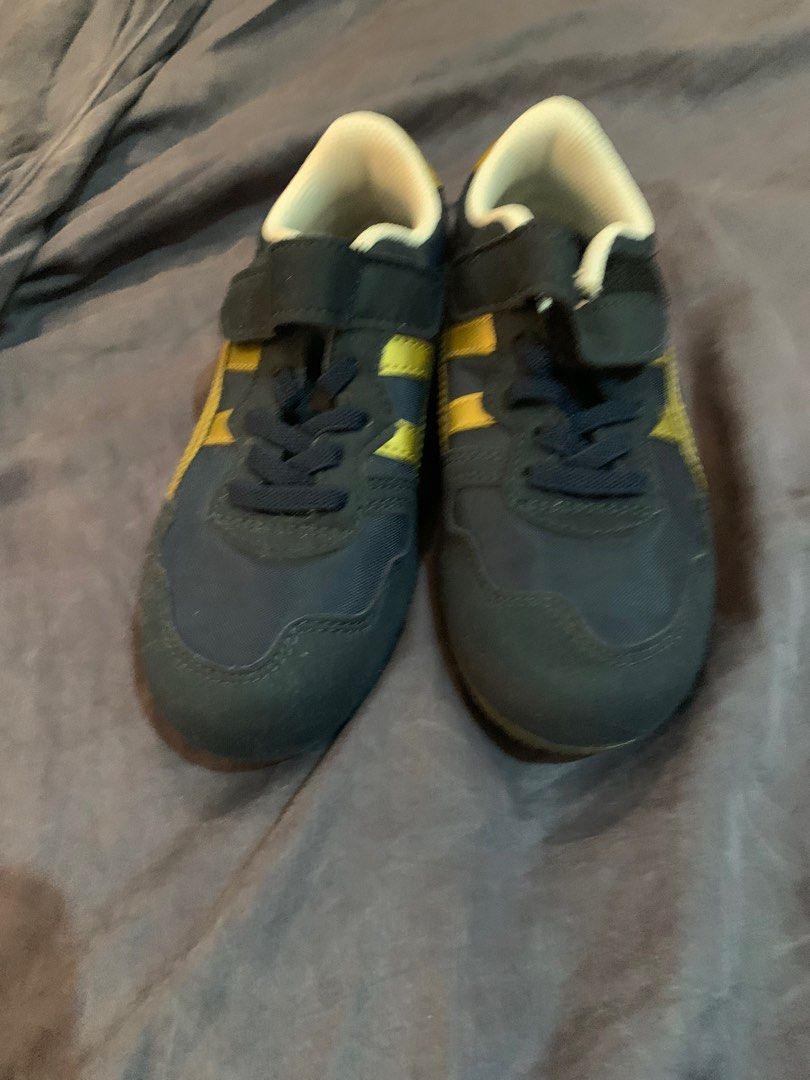 Trainers 30 Euro k11 UK Brand New Babies Kids