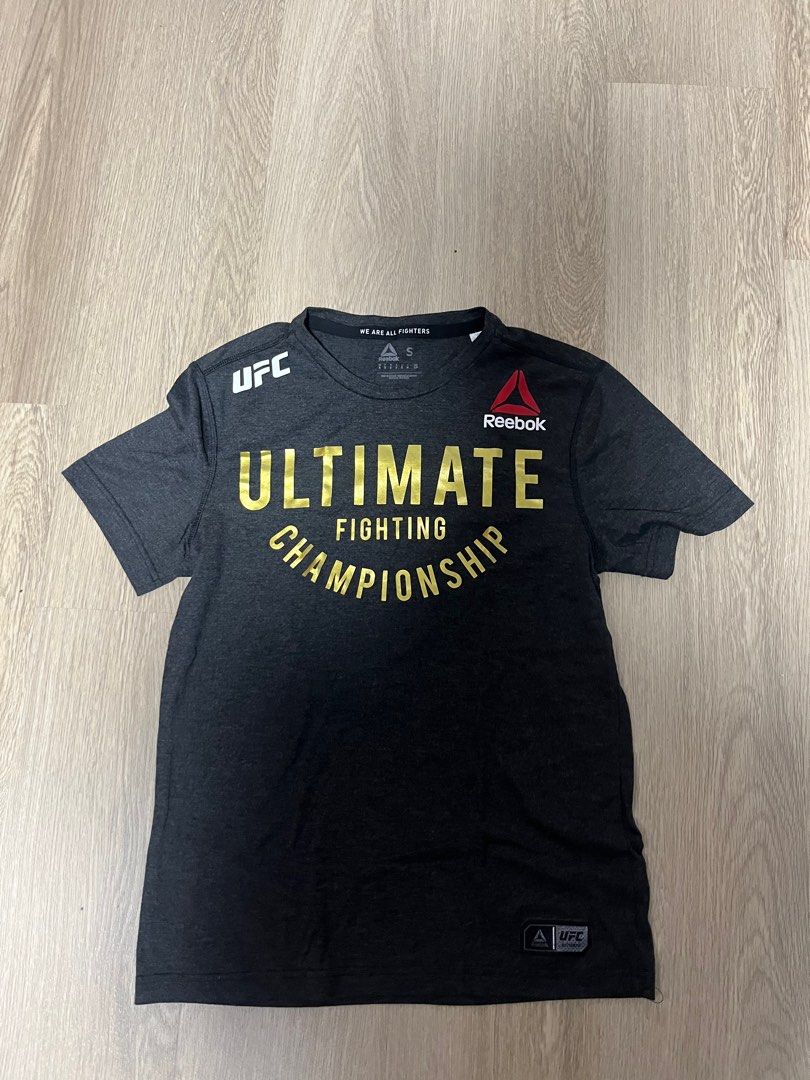Reebok clearance top
