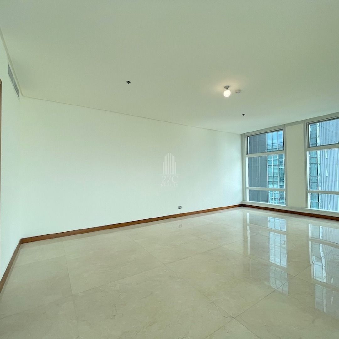 Picture of Ultra-Luxury Penthouse Bi-Level Unit for Sale in Two Roxas Triangle ...