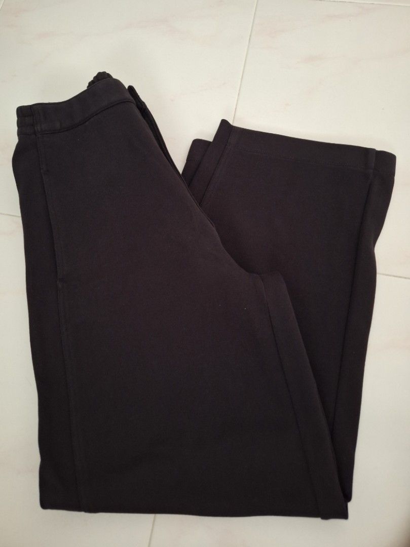 HEATTECH Warm Lined Pants, Women's Fashion, Bottoms, Other Bottoms on  Carousell