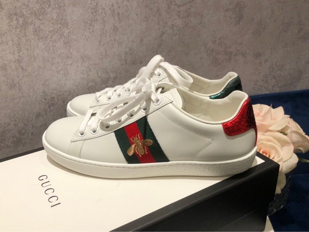 URGENT SALE Authentic Gucci Ace Bee Web Leather Sneakers