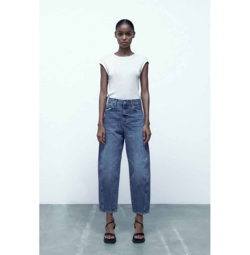 Zara Wide Carrot Leg Jeans in Denim Women s Fashion Bottoms Jeans on Carousell
