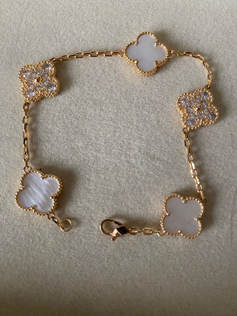 White clover clearance bracelet