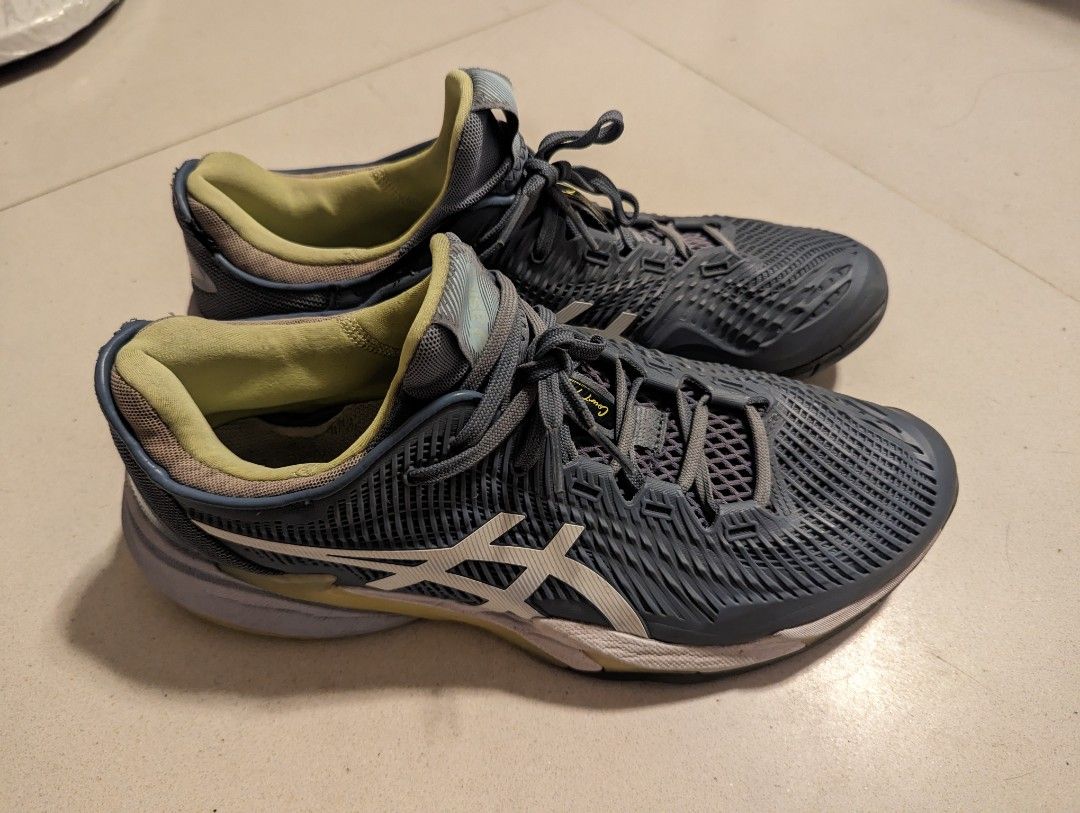 Asics us 10 sales in uk size