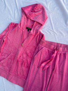 authentic Juicy Couture tracksuit in hot pink y2k aesthetic pinterest