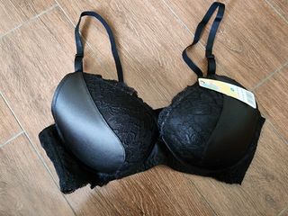(Category: ) located in . Submitted by le_kella (Listing ID 1286418387, Image 1). Description: .