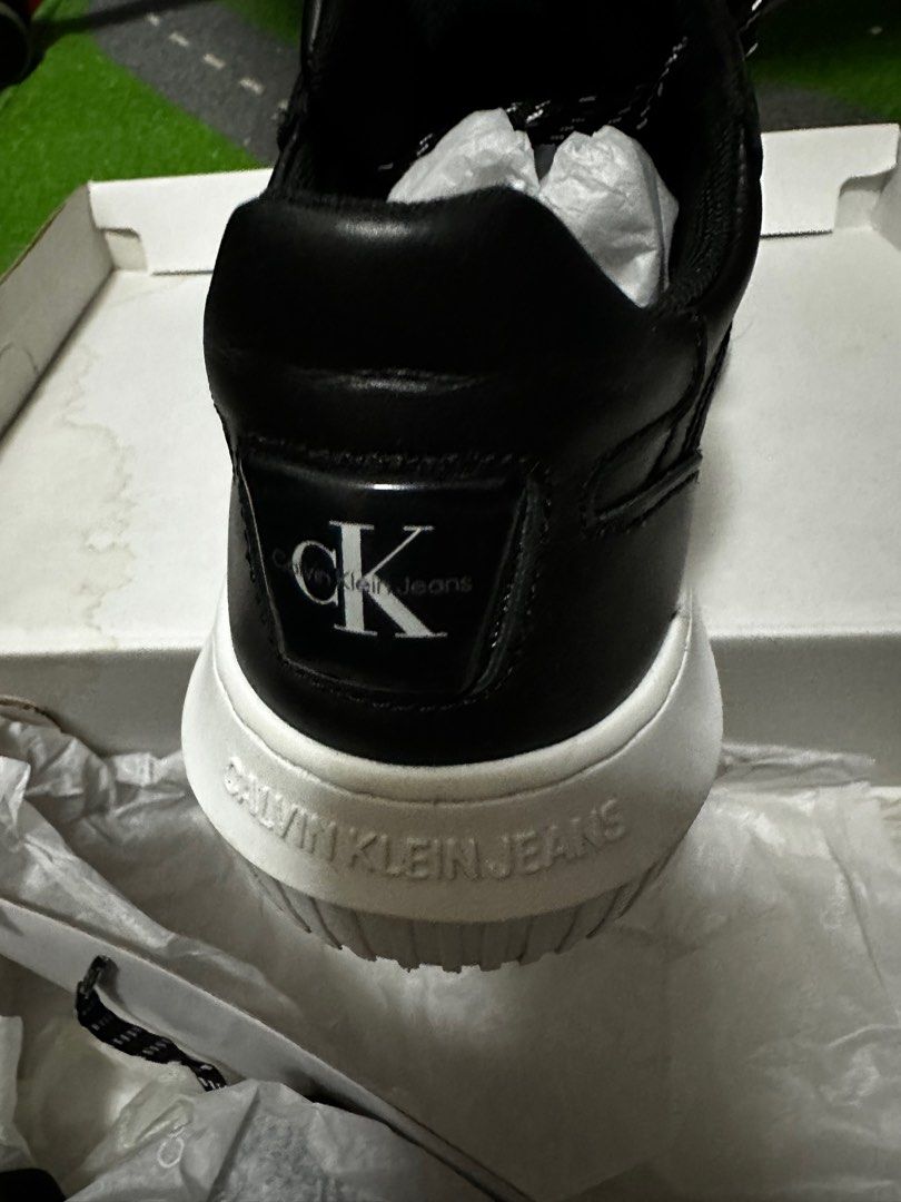 Fake calvin klein deals shoes