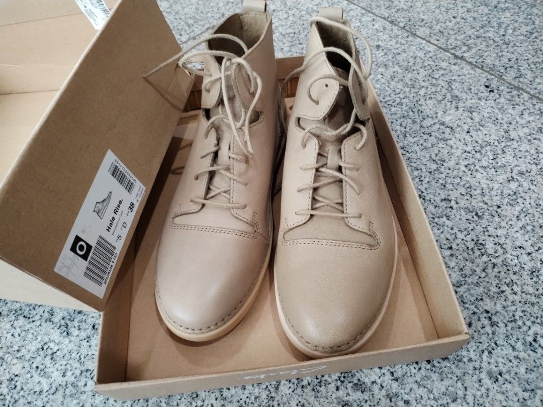 Clarks hale outlet rise boots