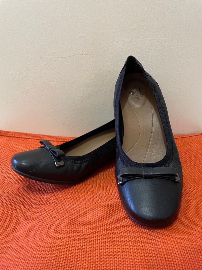 Clarks un bow hot sale