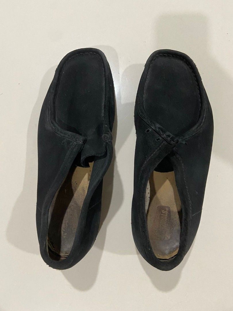 Clarks Wallabee Black Suede, Fesyen Pria, Sepatu Lainnya di