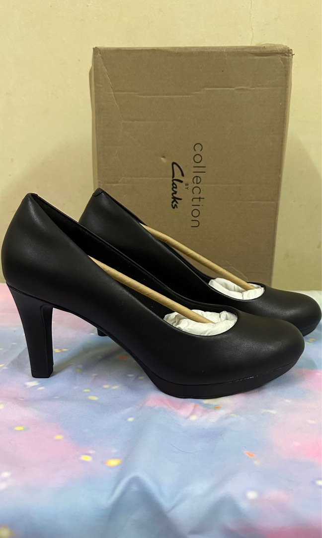 Clarks adriel shop viola black leather