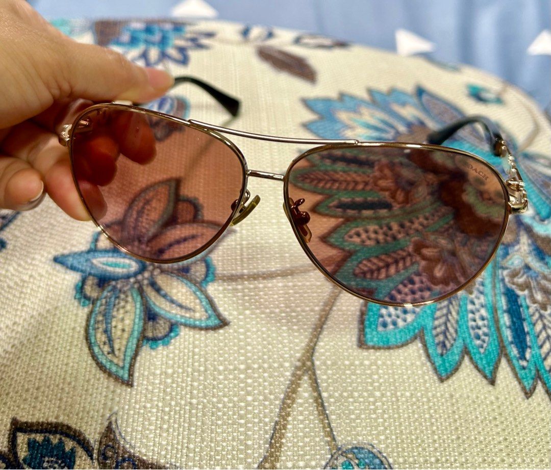 Coach shop sunglasses hc7048