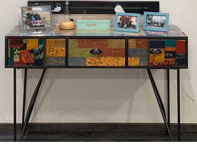 Console/Side Table (Category: Tables & Sets) located in Singapore. Submitted by shammaz08 (Listing ID 1286538757, Image 1). Description: Bought from Loft Home.