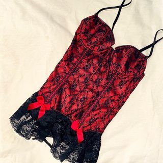 HANKY PANKY  Lacy Red Bustier Corset Top