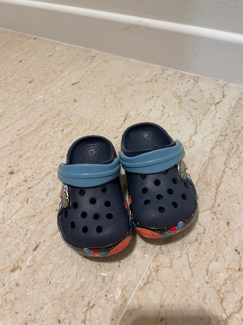 Crocs kids hot sale shoe size