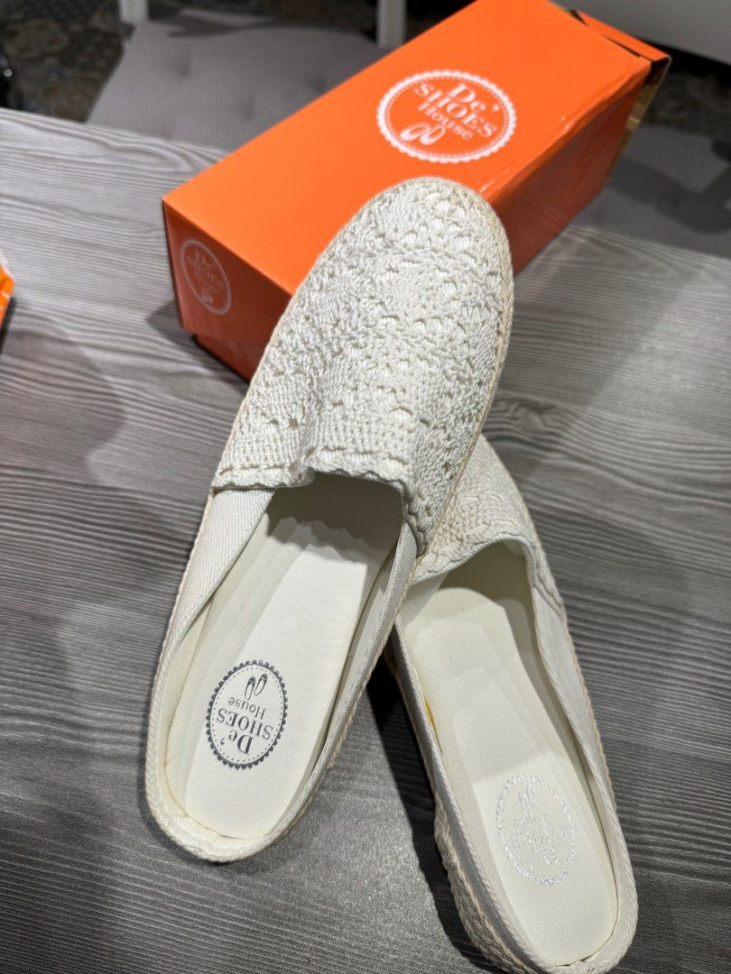 De shoes house online