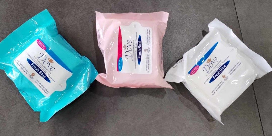 Dove wet wipes (Category: Diapers & Baby Wipes) located in Quezon City. Submitted by bellemarketing (Listing ID 1286465595, Image 1). Description: Dove wet wipes For pick up @ q.c.