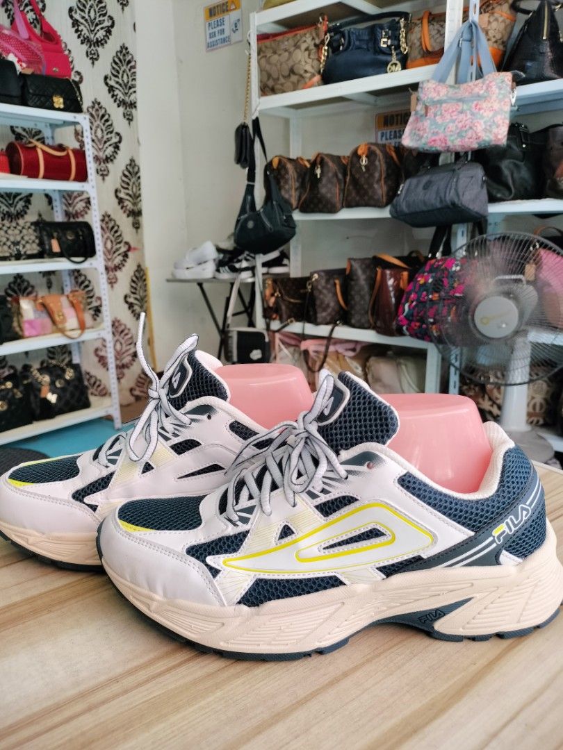 Fila Original Shoes Pre loved from Korea Women s Fashion Footwear Sneakers on Carousell