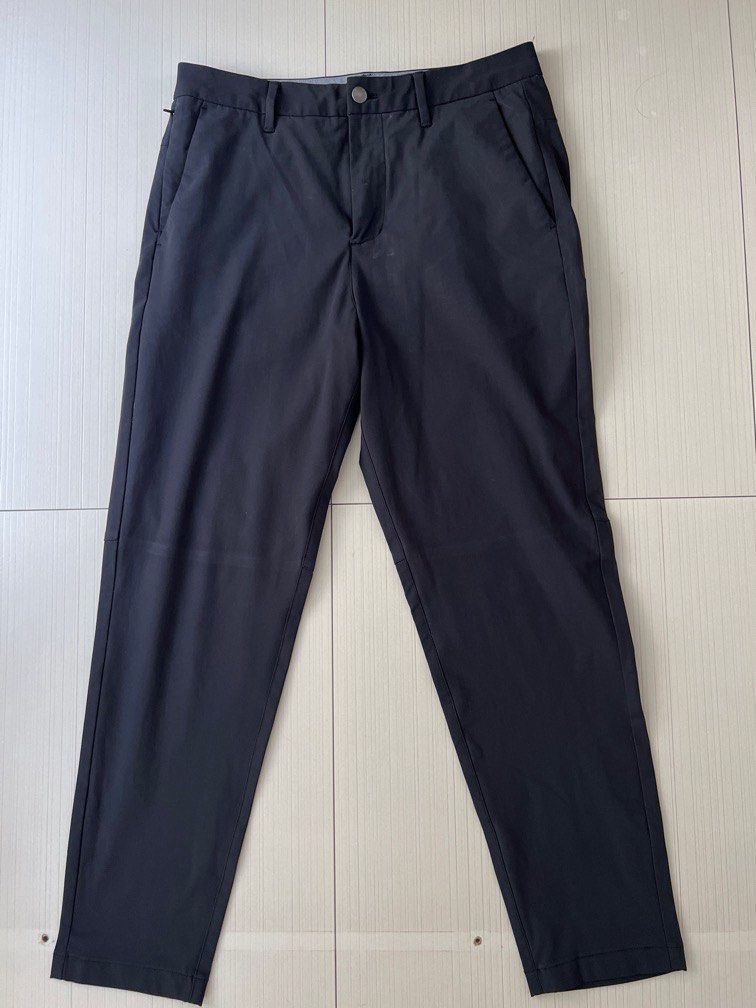 G200 MEN SLACKS / TROUSERS! NAVY BLUE! (Category: Trousers) located in Mandaluyong City. Submitted by declutteringmylife101 (Listing ID 1286424676, Image 1). Description: G200 MEN SLACKS / TROUSERS! NAVY BLUE! SIZE M! .
