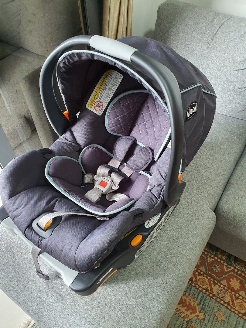 Chicco keyfit 30 outlet base used