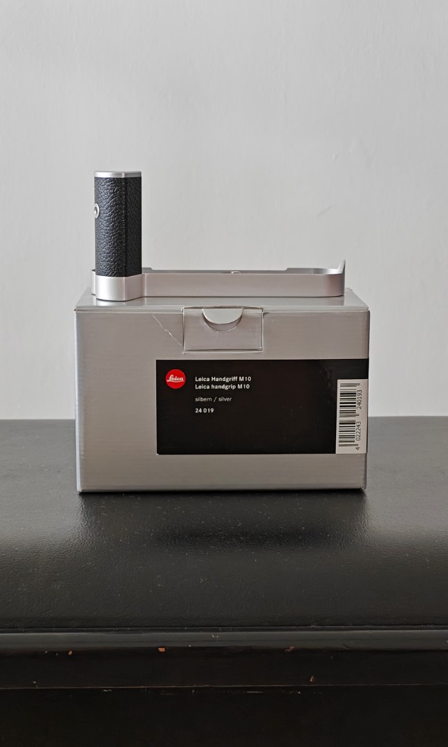 Leica Handgrip for M10, Silver Chrome