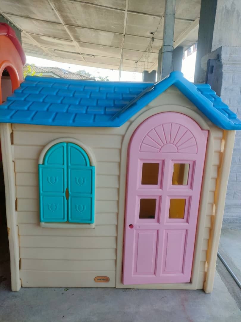 Little Tikes Country Cottage Playhouse