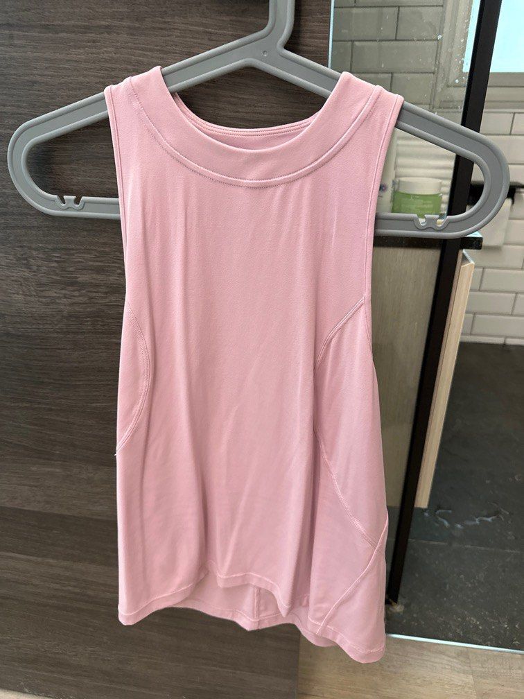 BNWT LULULEMON Cross-Back Nulu Yoga Tank in Size 8