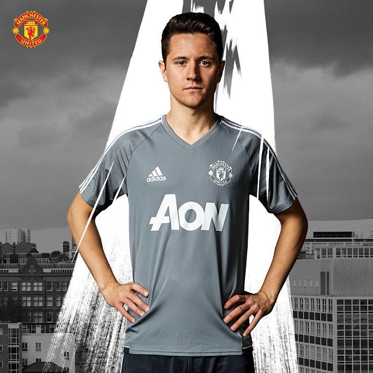 Jersey training manchester united 2018 new arrivals
