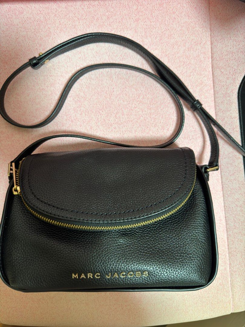 Marc jacobs hotsell mini messenger bag