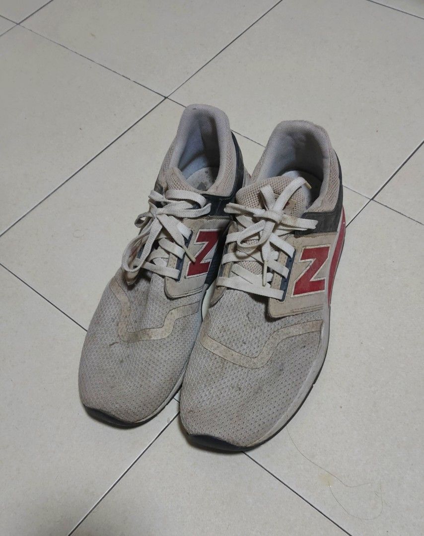 NEW BALANCE SHOES
