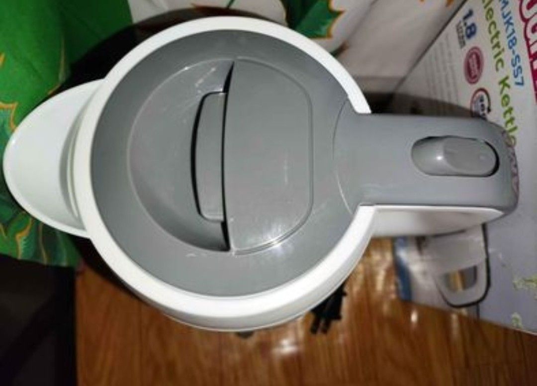 [New Stock] Tough Mama Electric Kettle 1.8L Keep Warm Function (Category: Kettles & Airpots) located in Caloocan City. Submitted by ms.green26 (Listing ID 1286532780, Image 3). Description: [New Stock] Tough Mama Electric Kettle 1.8L Keep Warm Function With Keep Warm Function With dry boil and overheat protection Large LED illuminated water level indicator 360-degree rotational base 1.8L capacity Original Price: Php1800+ Selling Price: Php599 ONL