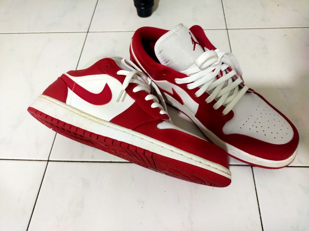 Red nike air jordan 1 online