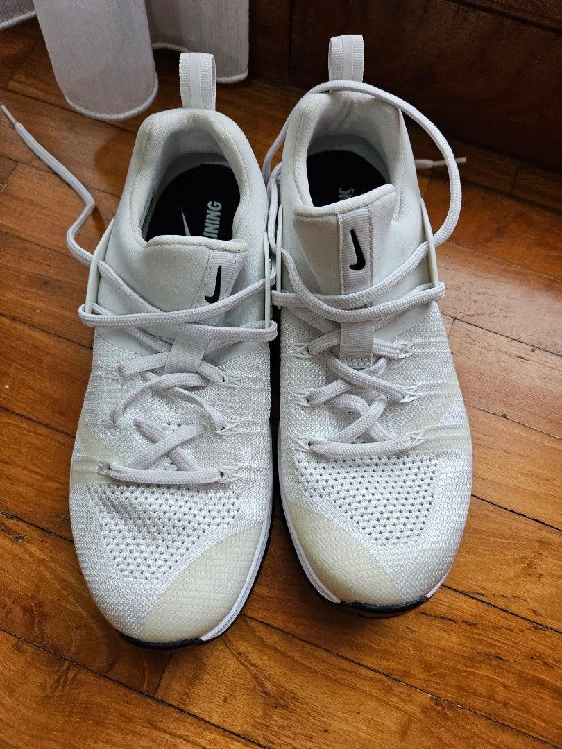 Nike Women s Metcon Flyknit Women s Fashion Footwear Sneakers