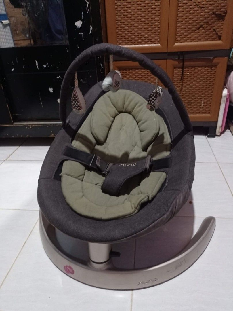 Nuna Leaf Curv 2019 LUXX limited edition Suited Baby Bouncer and