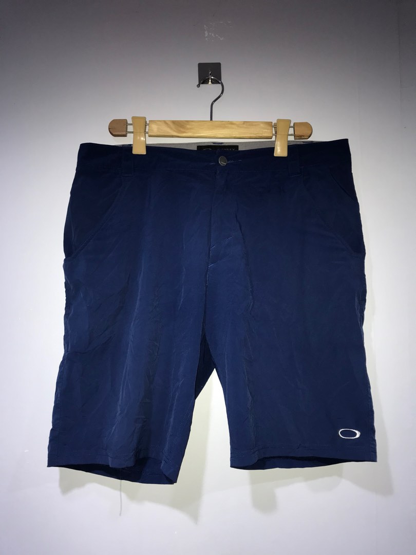 Oakley Walk Short Men s Fashion Bottoms Shorts on Carousell