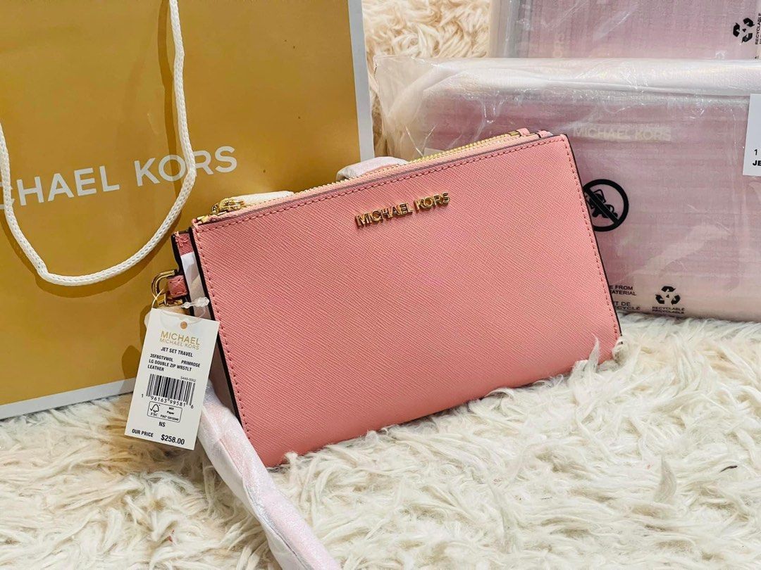 Michael kors deals pink wristlet