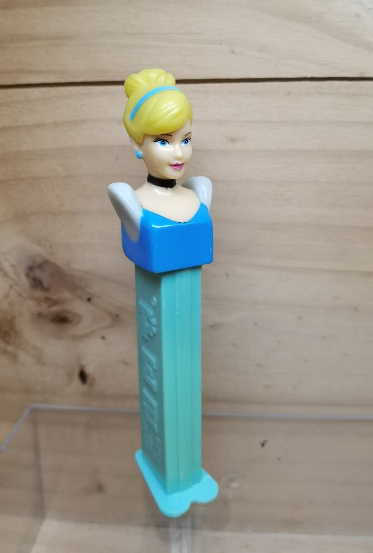 pez-candy-dispenser-disney-the-movie-princess-series-collection